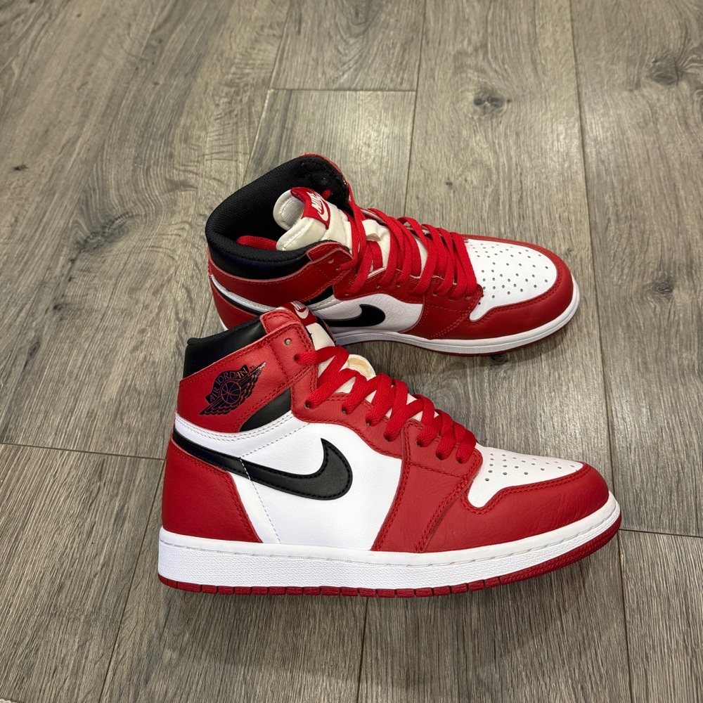 Air Jordan 1 Retro High OG ‘Chicago’ 2015